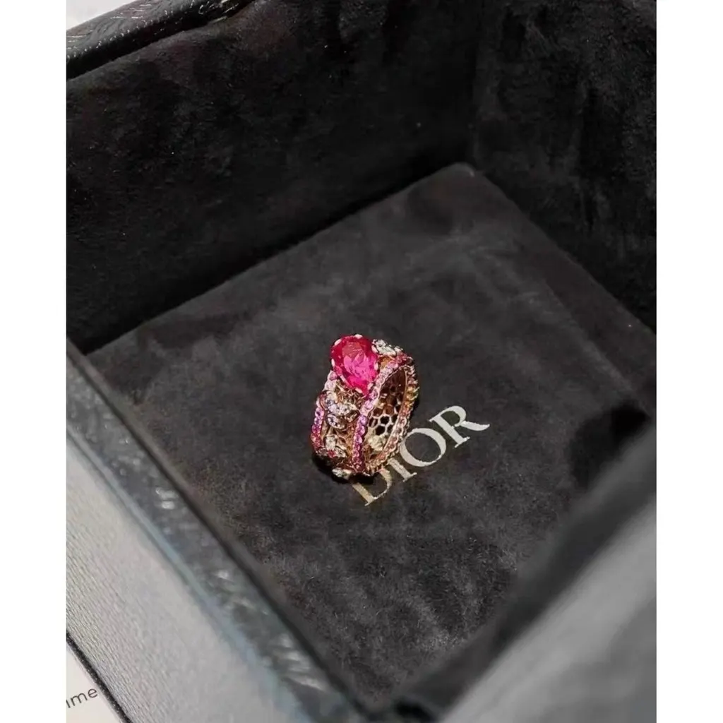 Dior Ring MultiColor Very good - Model View