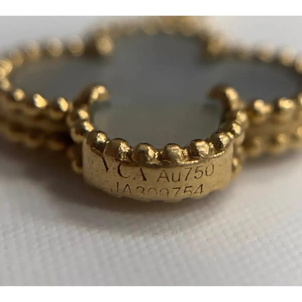 Van Cleef & Arpels Lucky Alhambra Bracelet MultiColor Very good - Box View