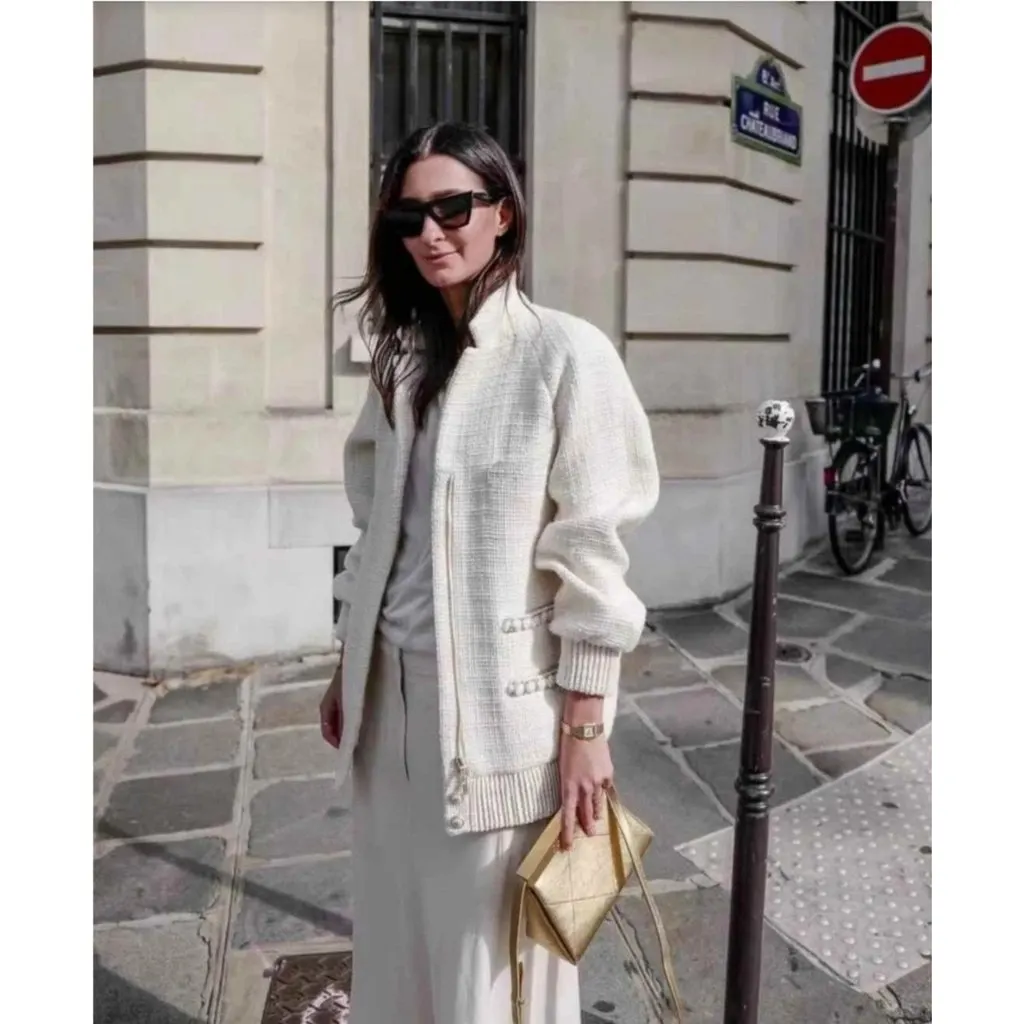 Chanel Wool Coat MultiColor Wool Very good - Model View