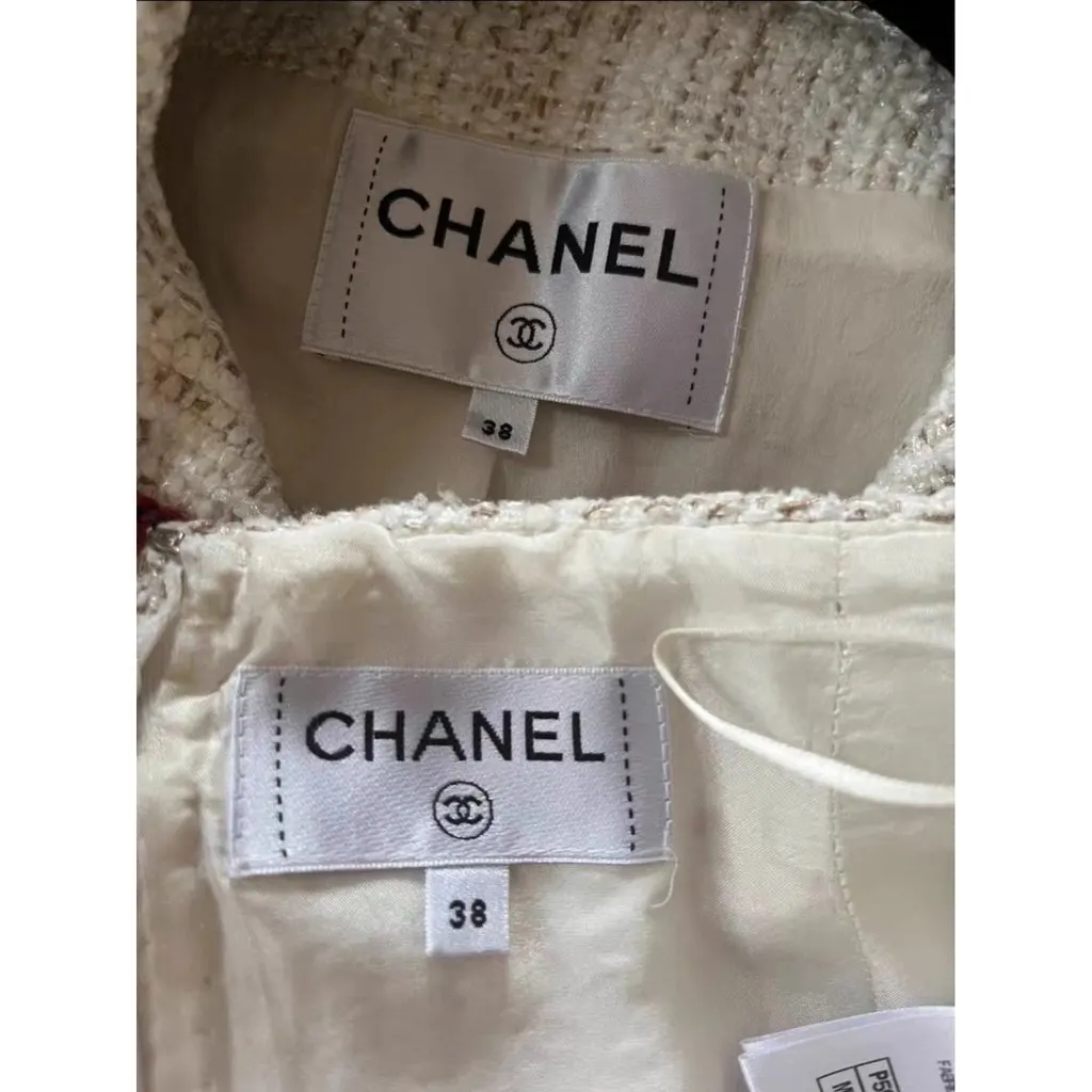 Chanel La Petite Veste Noire Tweed Jacket MultiColor Tweed Very good - Inside View