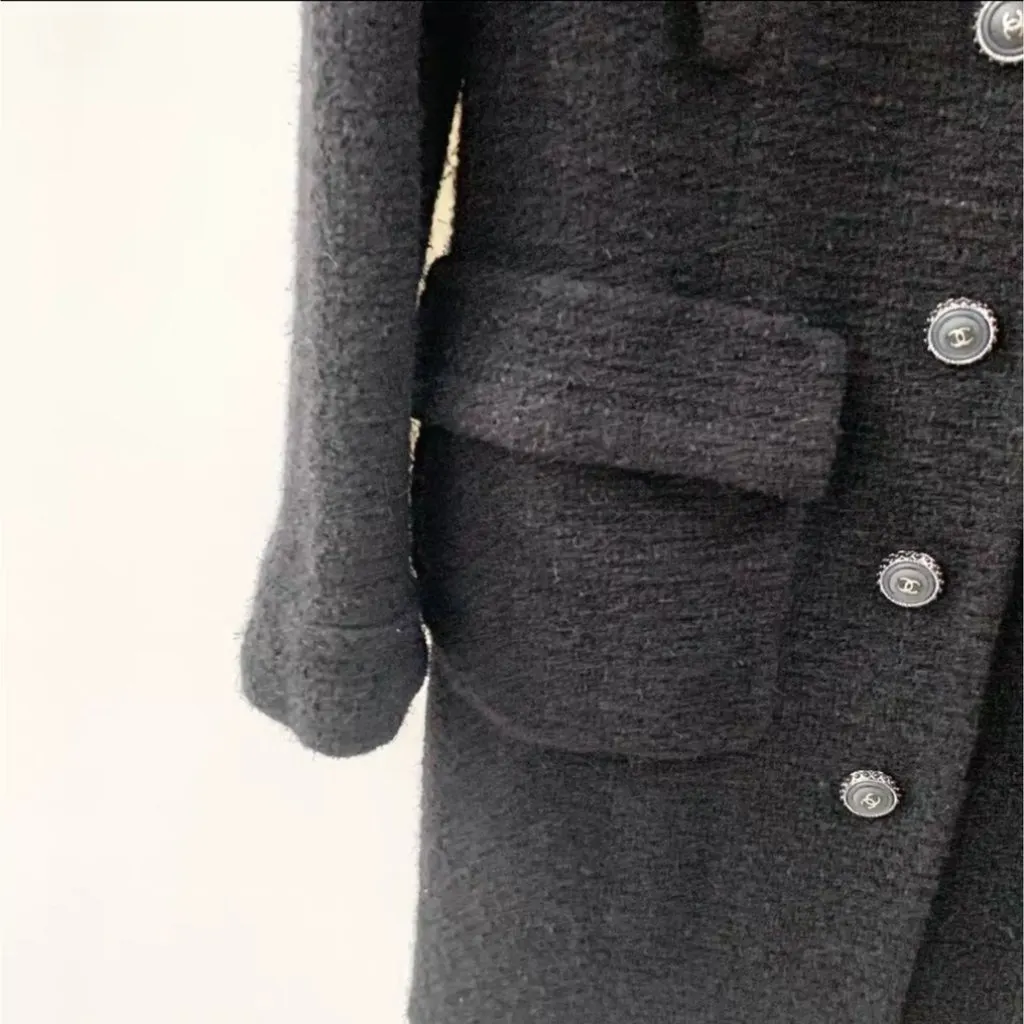 Chanel Black Wool Coat Black Wool Very good - Inside View