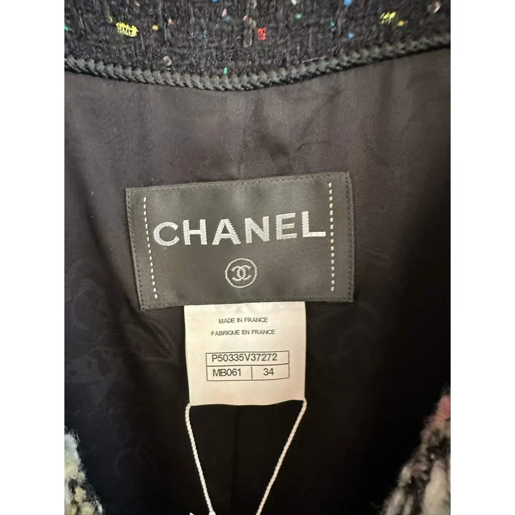 Chanel Tweed Coat MultiColor Tweed Very good - Model View