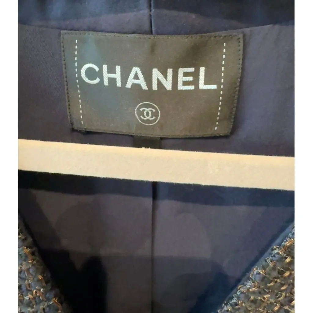 Chanel La Petite Veste Noire Wool Jacket MultiColor Wool Very good - Box View