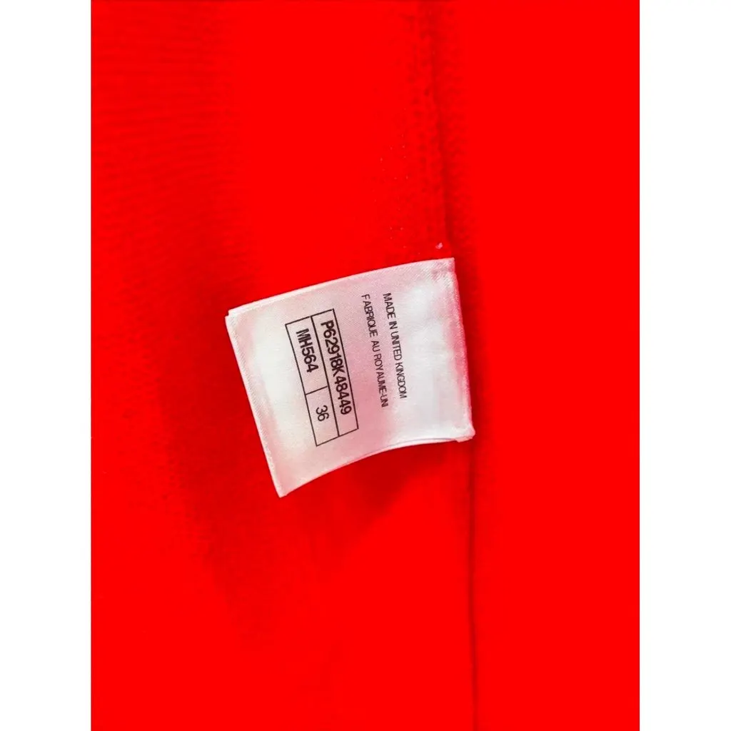 Chanel Red Cashmere Knitwear Red Cashmere Very good - Model View