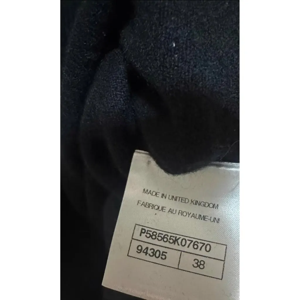 Chanel Black Cashmere Knitwear Black Cashmere Very good - Box View