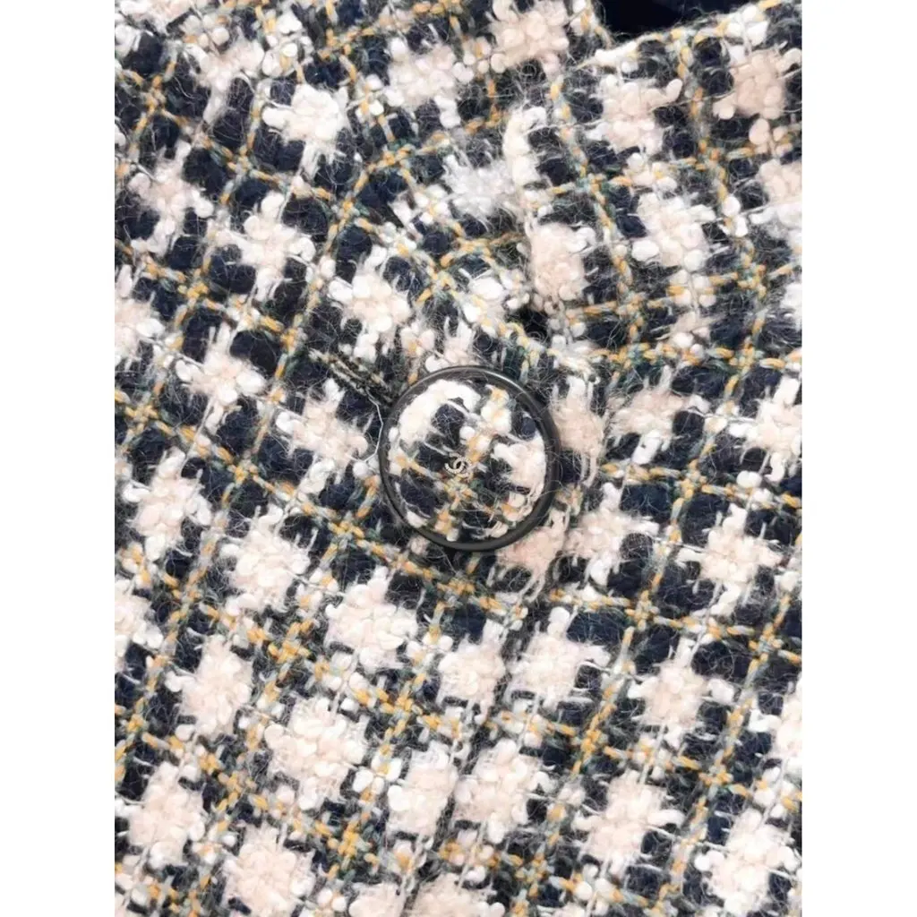 Chanel La Petite Veste Noire Wool Jacket MultiColor Wool Very good - Inside View