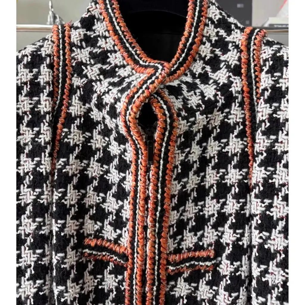 Chanel La Petite Veste Noire Wool Jacket MultiColor Wool Very good - Box View