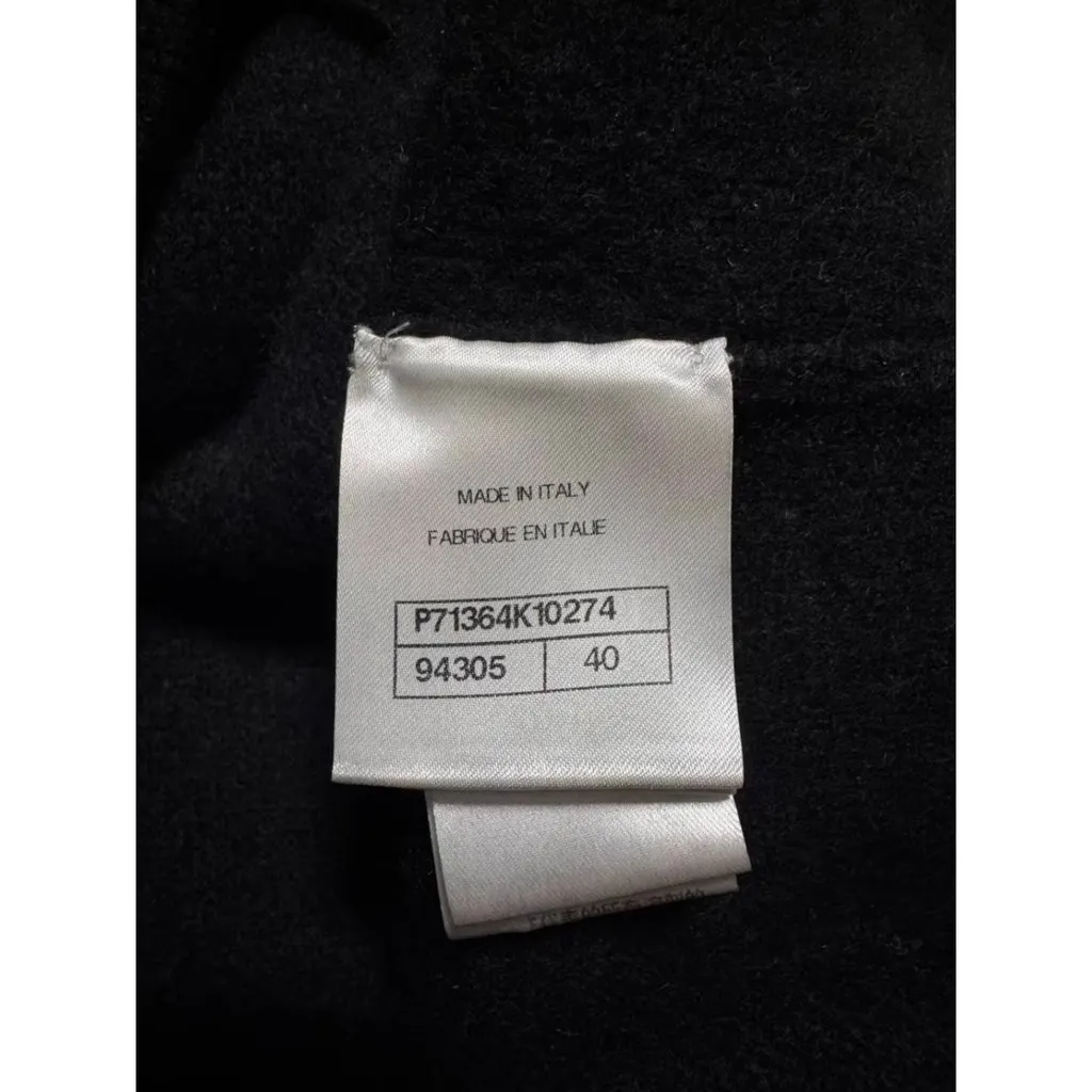 Chanel La Petite Veste Noire Black Cashmere Jacket Black Cashmere Never worn, with tag - Back View