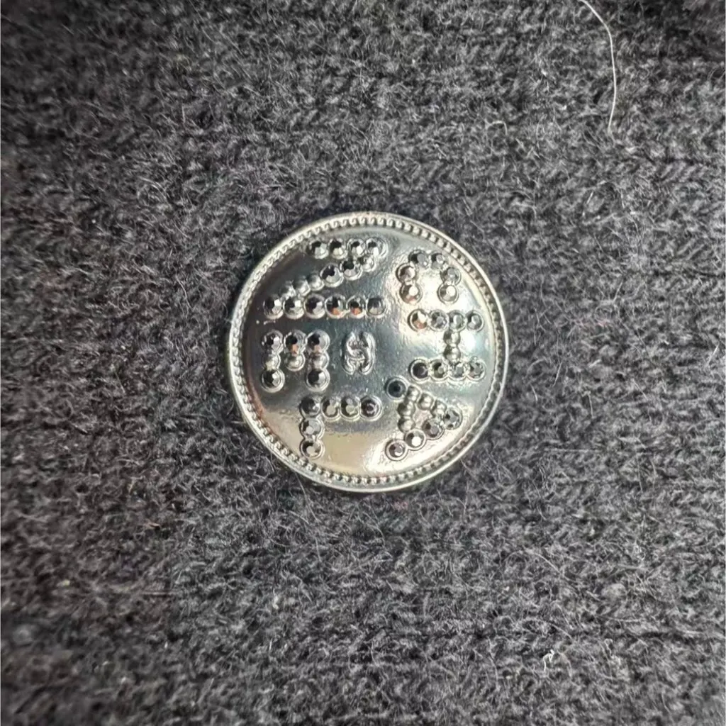 Chanel La Petite Veste Noire Black Cashmere Jacket Black Cashmere Never worn, with tag - Inside View