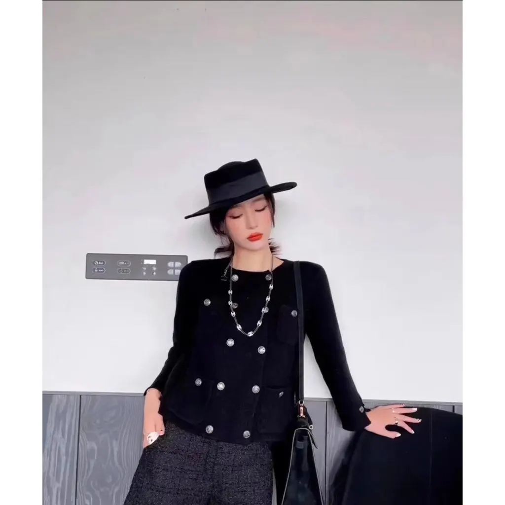 Chanel La Petite Veste Noire Black Cashmere Jacket Black Cashmere Never worn, with tag - Box View