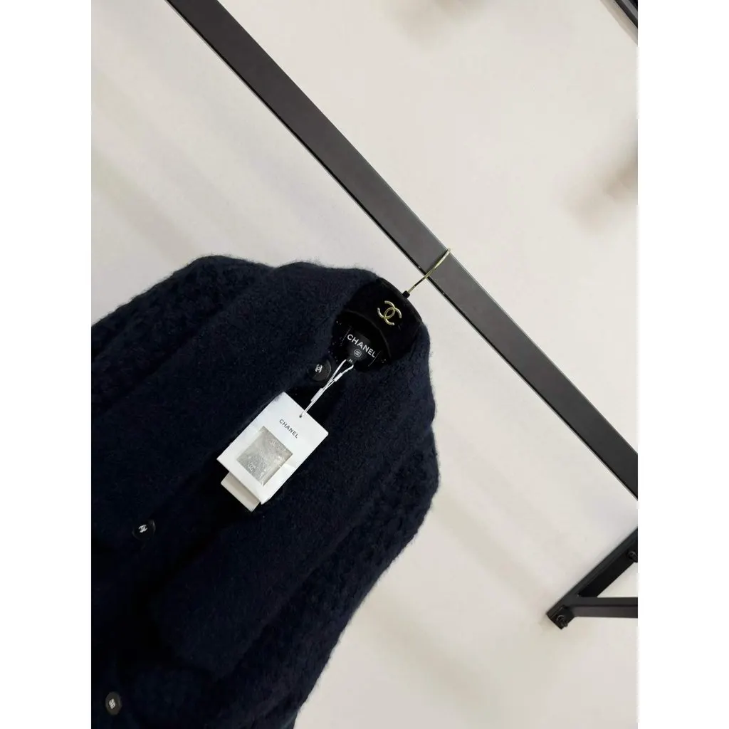 Chanel Cashmere Coat MultiColor Cashmere Never worn, with tag - Back View