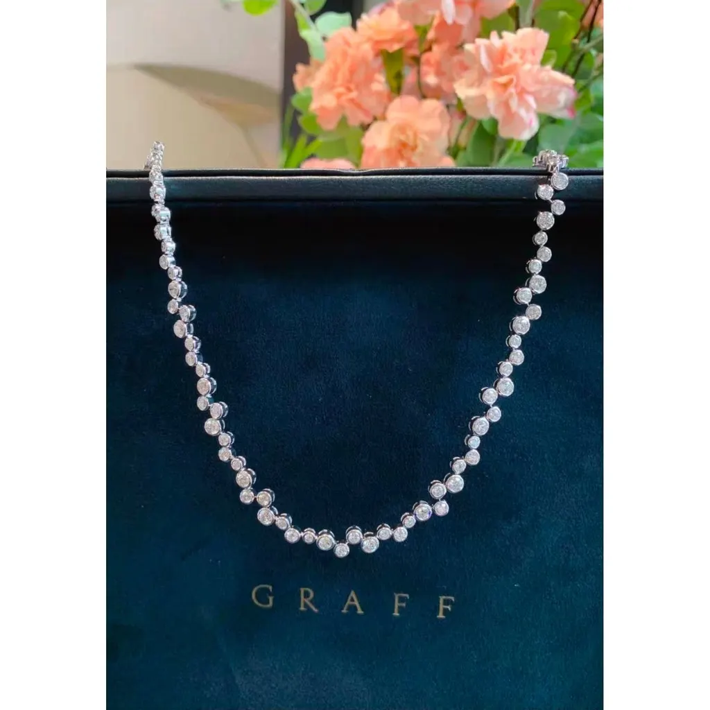 Graff Necklace MultiColor Lace Very good - Back View