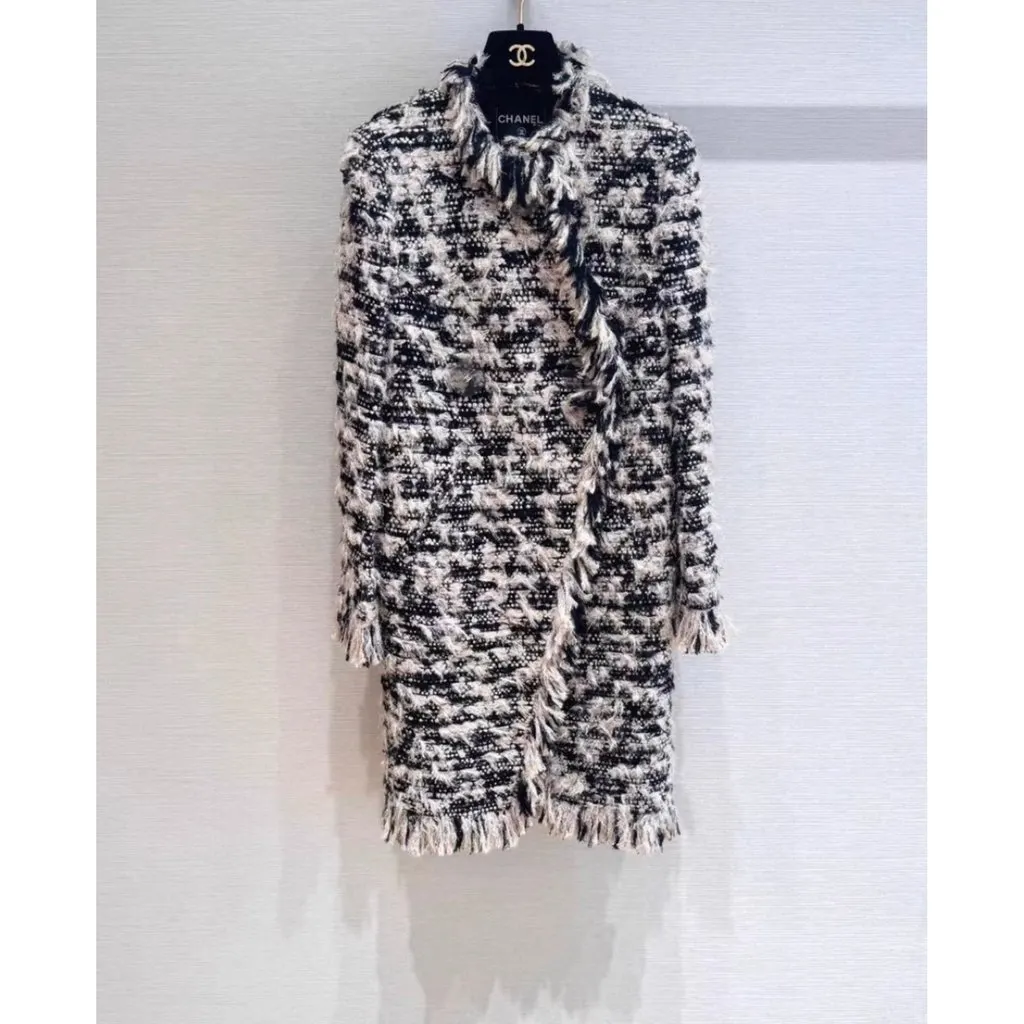 Chanel Wool Coat MultiColor Wool Very good - Back View