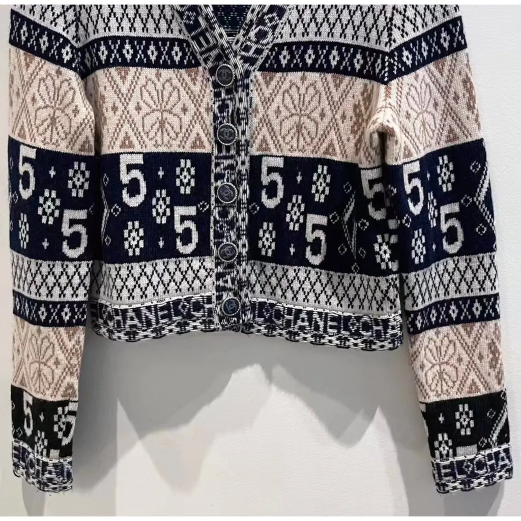 Chanel Cashmere Knitwear MultiColor Cashmere Very good - Box View