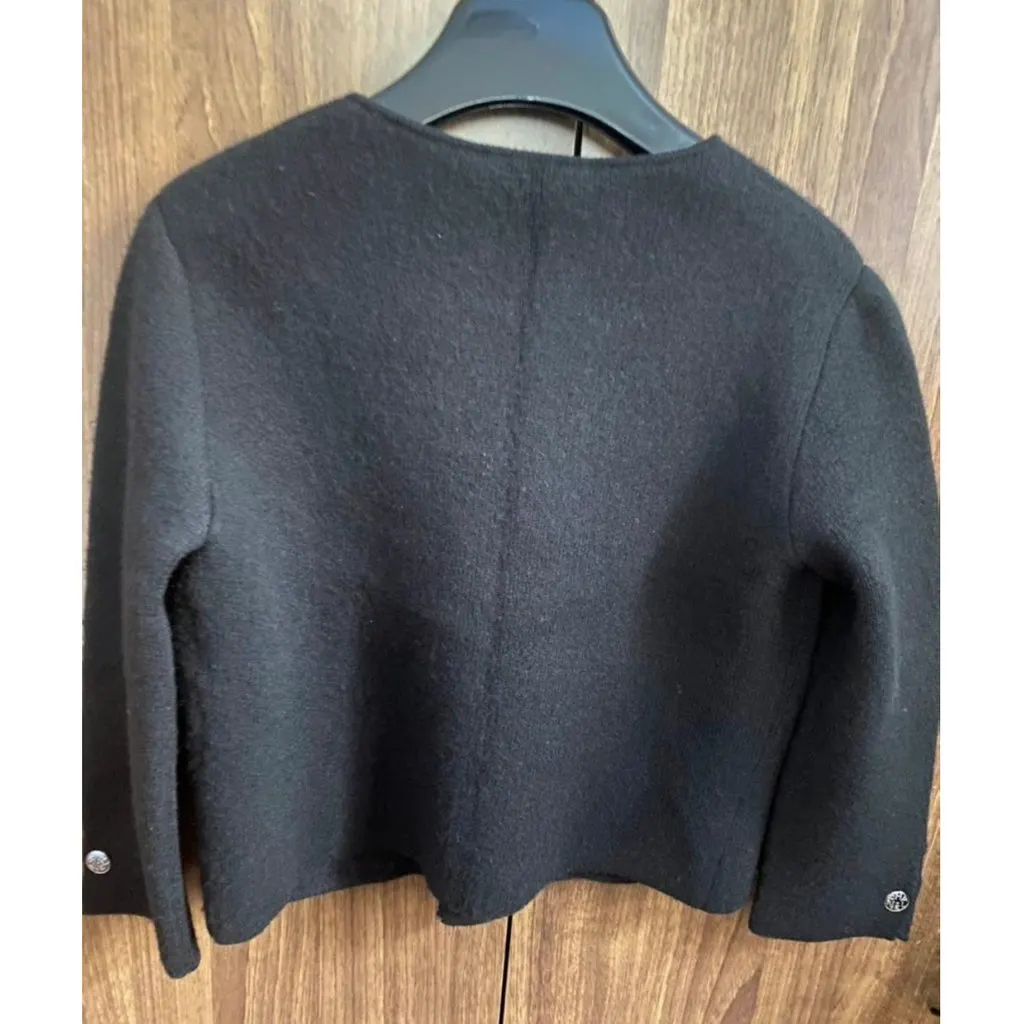 Chanel La Petite Veste Noire Black Cashmere Jacket Black Cashmere Never worn, with tag - Back View