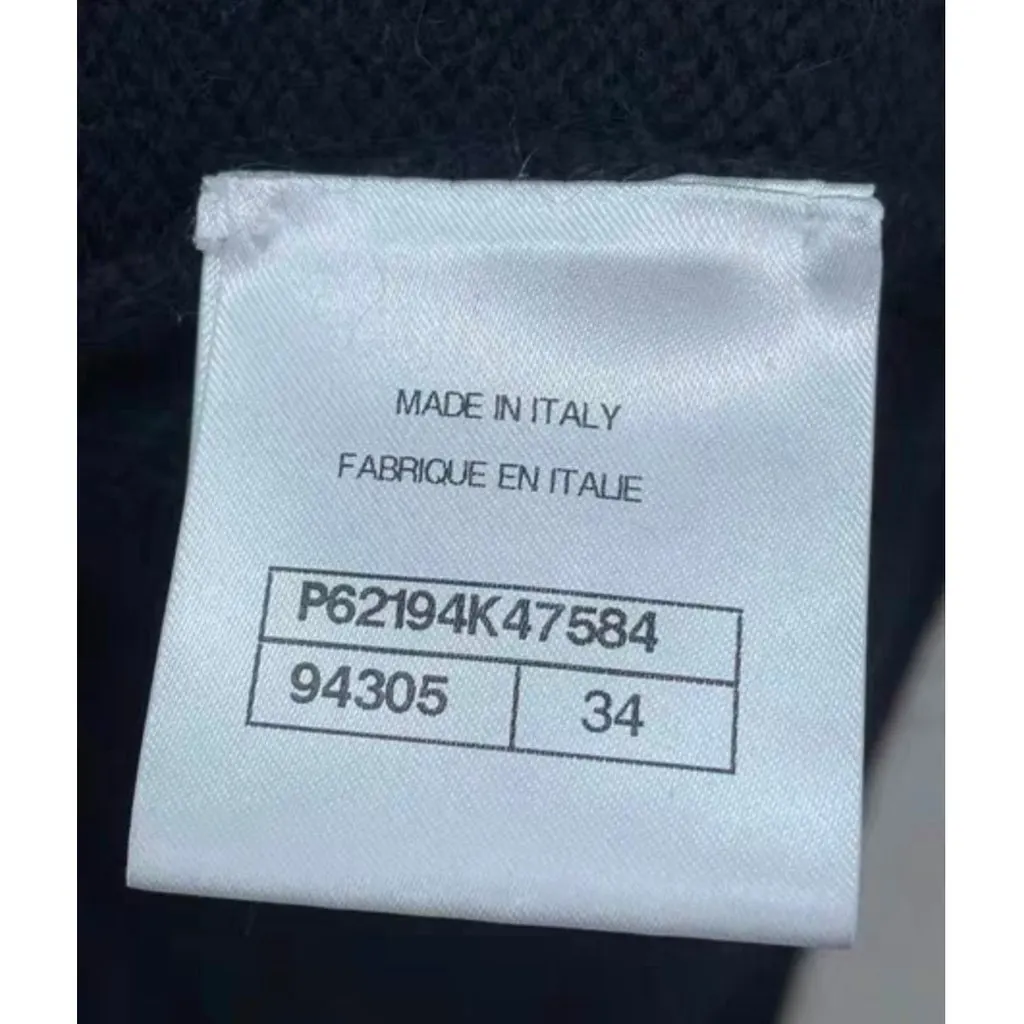 Chanel Black Cashmere Knitwear Black Cashmere Very good - Box View