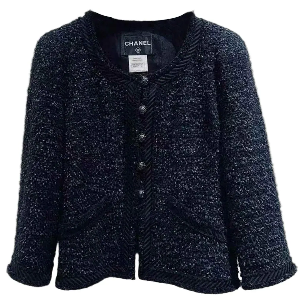 Chanel La Petite Veste Noire Black Wool Jacket Black Wool Very good - Front View
