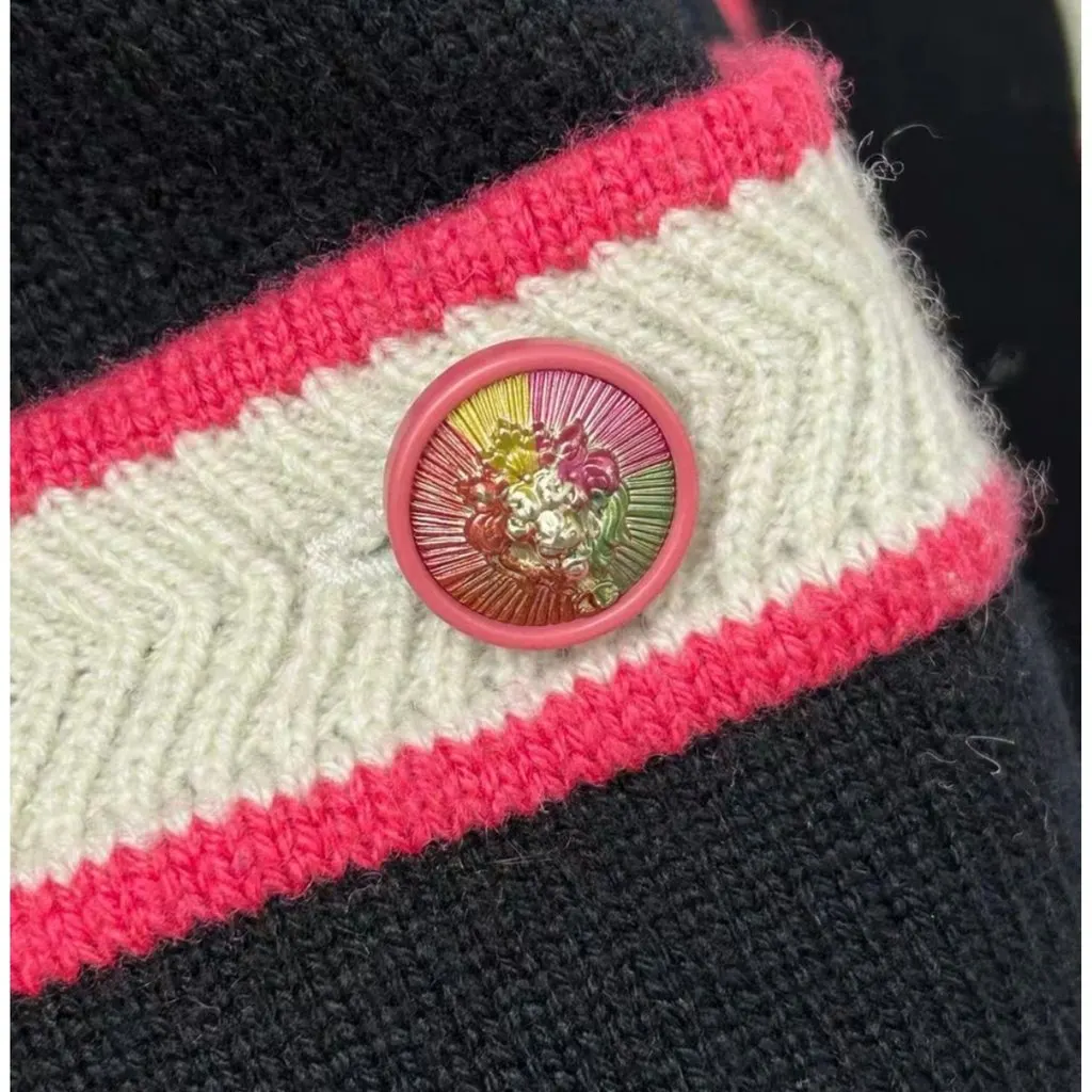 Chanel Cashmere Knitwear MultiColor Cashmere Never worn, with tag - Inside View