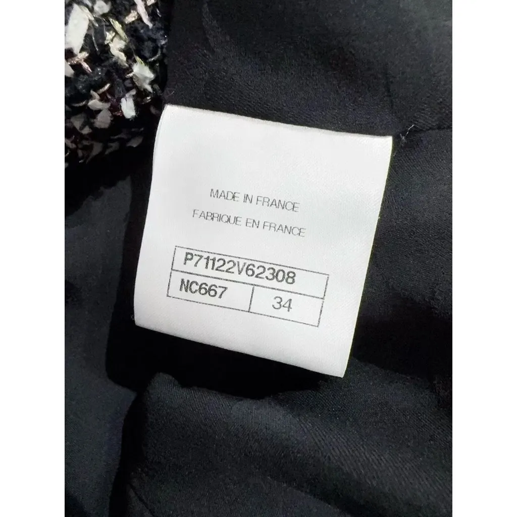 Chanel La Petite Veste Noire Tweed Jacket MultiColor Tweed Very good - Model View