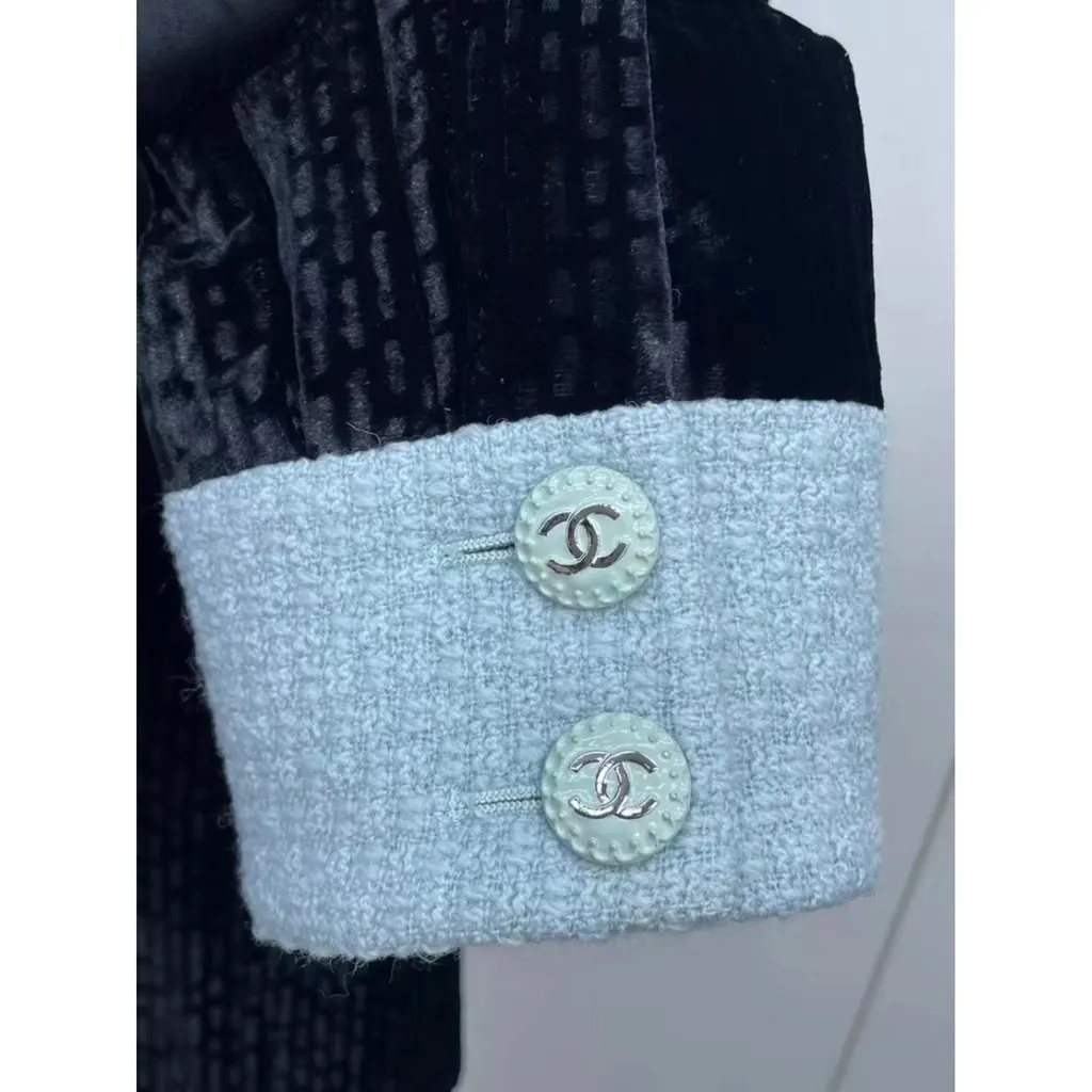 Chanel La Petite Veste Noire Velvet Jacket MultiColor Velvet Never worn, with tag - Inside View