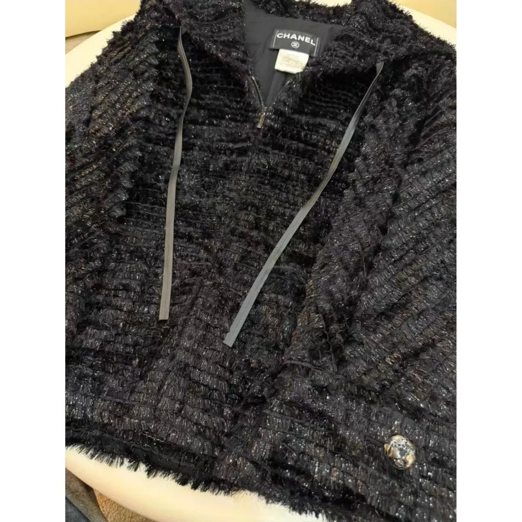 Chanel La Petite Veste Noire Black Polyamide Jacket Black Polyamide Very good - Inside View