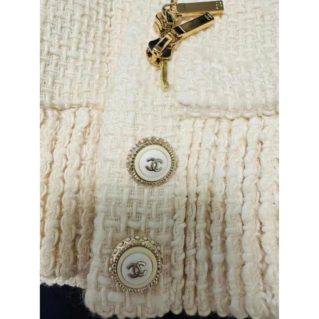 Chanel Wool Coat MultiColor Wool Very good - Box View