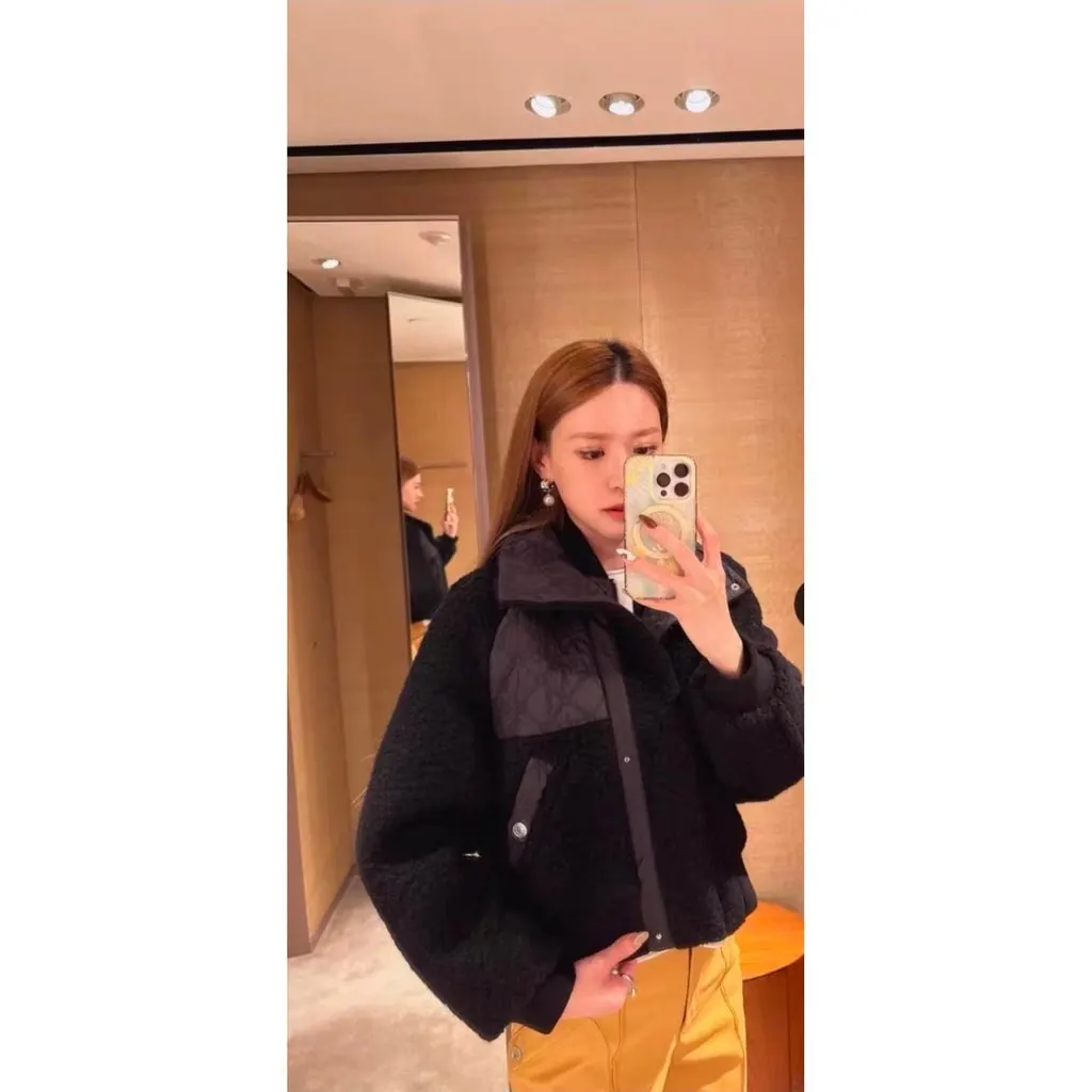 Hermes Black Wool Coat Black Wool Very good - Box View