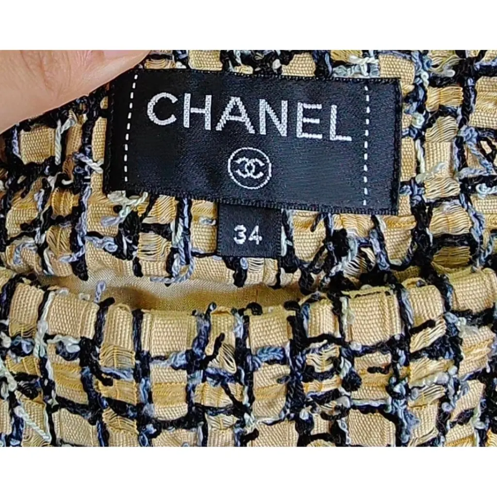 Chanel Tweed Shorts MultiColor Tweed Very good - Inside View