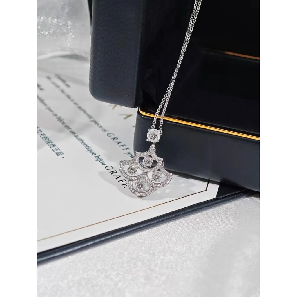 Graff Necklace MultiColor Lace Very good - Inside View
