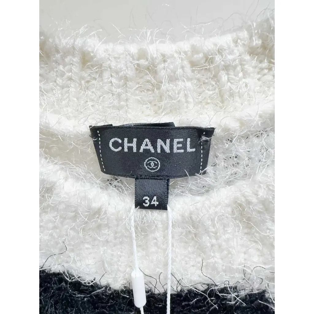 Chanel Cashmere Knitwear MultiColor Cashmere Never worn, with tag - Model View