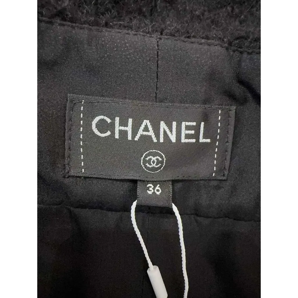 Chanel Black Wool Skirt Black Wool Never worn, with tag - Model View
