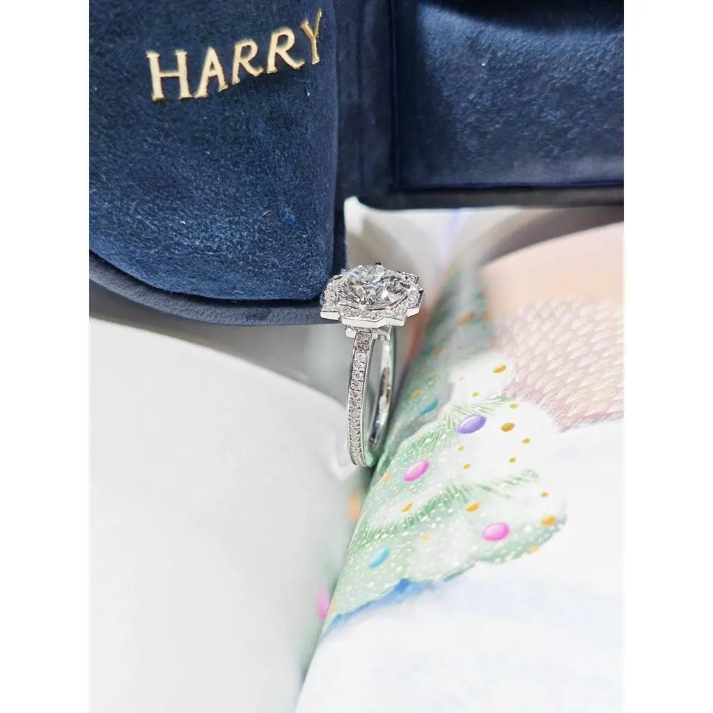 Harry Winston Ring MultiColor Very good - Model View