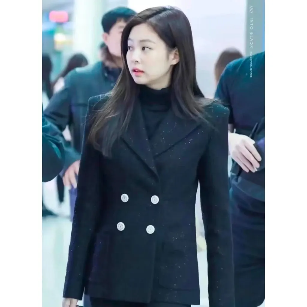 Chanel La Petite Veste Noire Black Wool Jacket Black Wool Very good - Box View