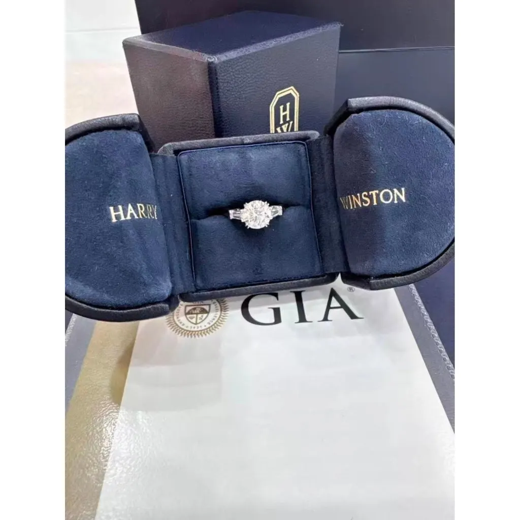 Harry Winston Ring MultiColor Very good - Back View