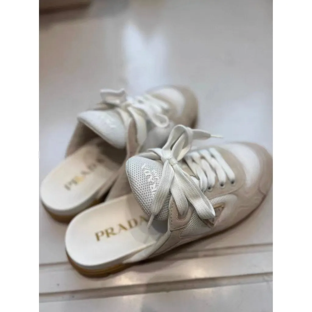 Prada Leather Flat Shoes MultiColor Leather Very good - Box View