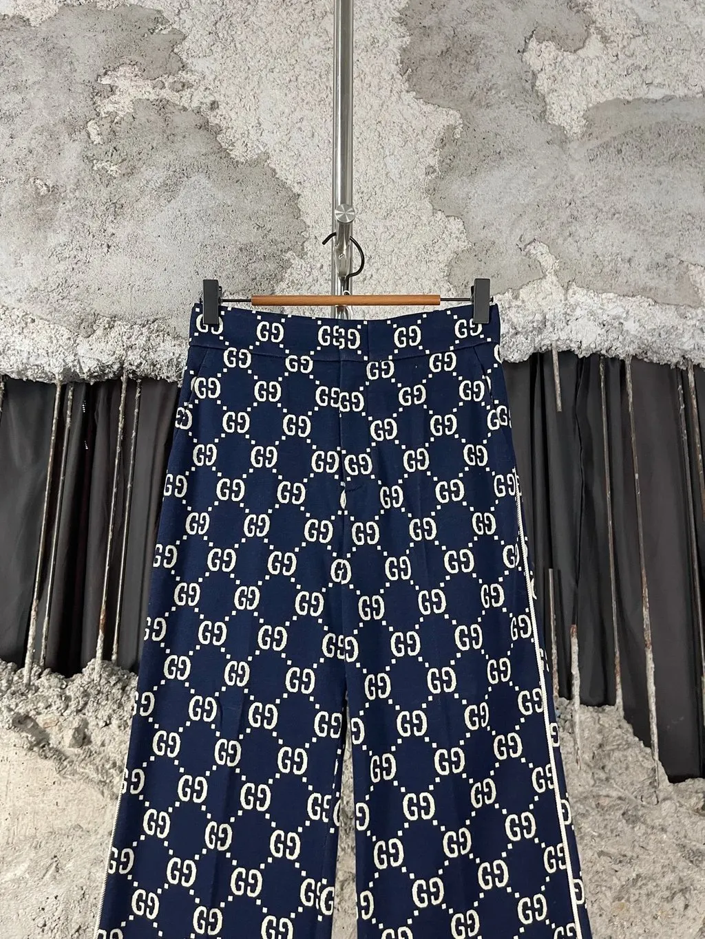 Gucci Trousers MultiColor Very good - Inside View