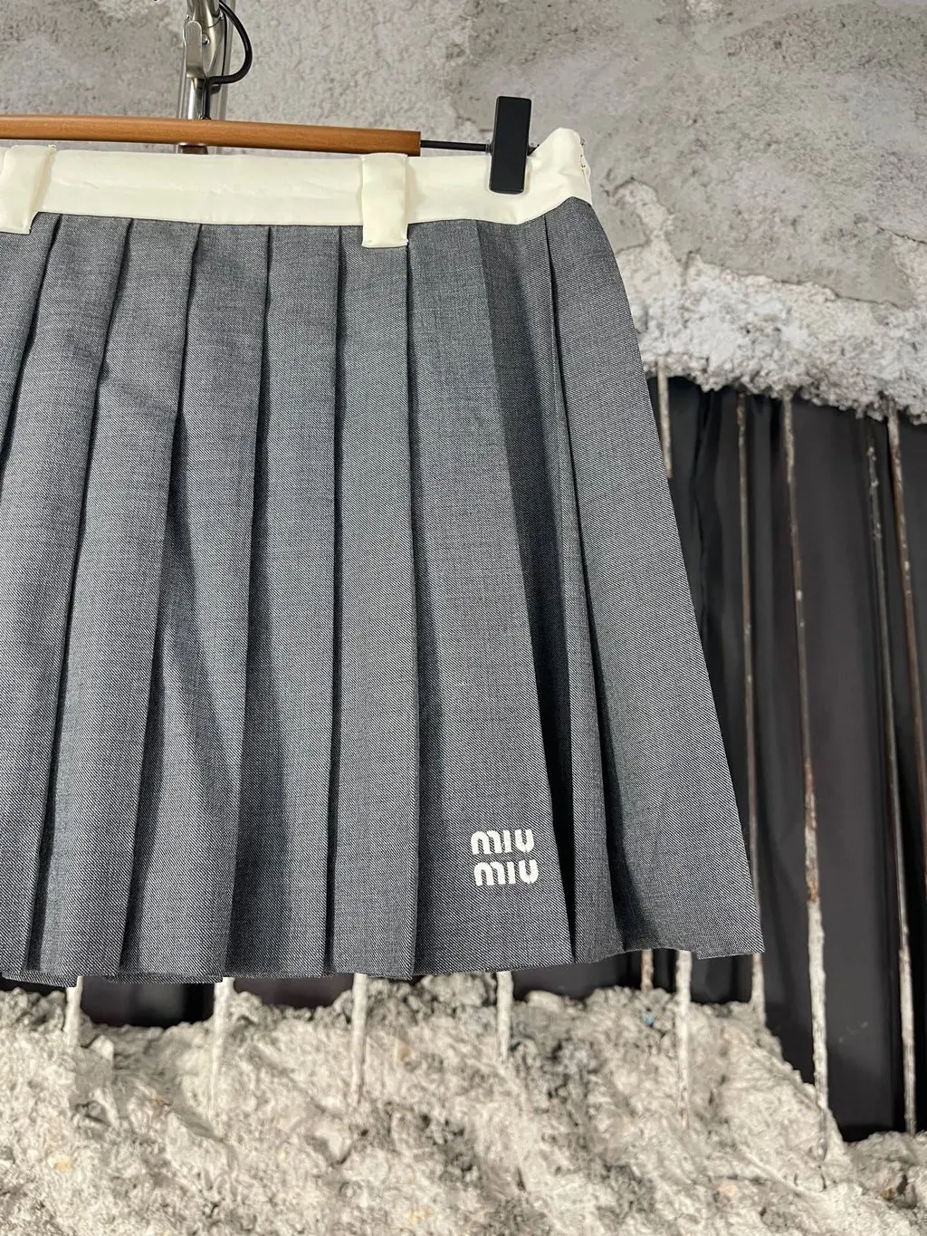 Miu Miu Skirt MultiColor Very good - Model View