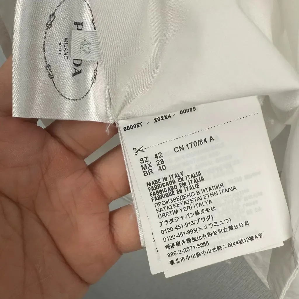 Prada White Cotton T-Shirt White Cotton Very good - Model View
