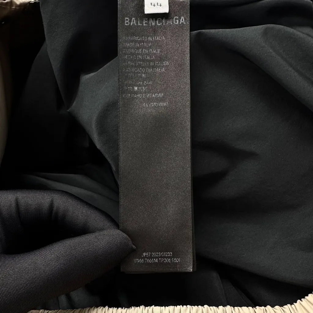 Balenciaga FW23 Polyester Coat MultiColor Polyester Very good - Model View