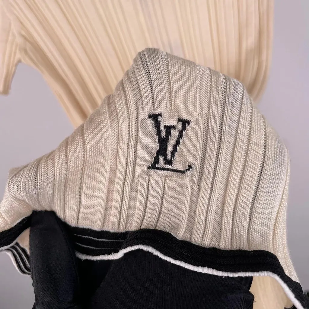 Louis Vuitton Knitwear MultiColor Good - Inside View