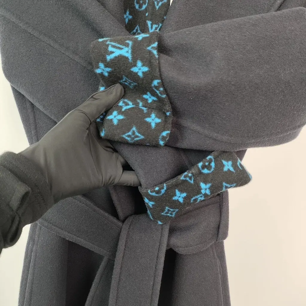 Louis Vuitton Cashmere Coat MultiColor Cashmere Good - Model View