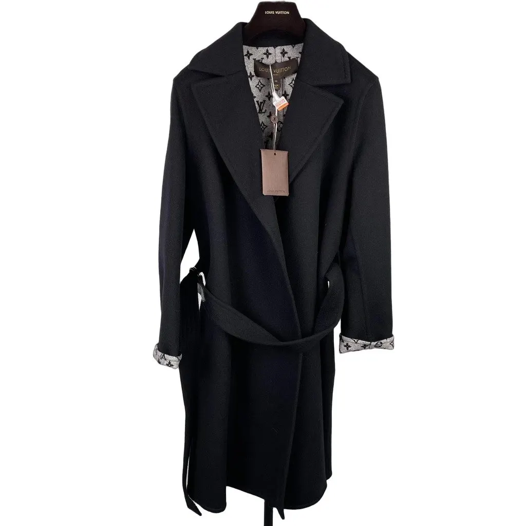 Louis Vuitton Wool Coat MultiColor Wool Never worn - Front View