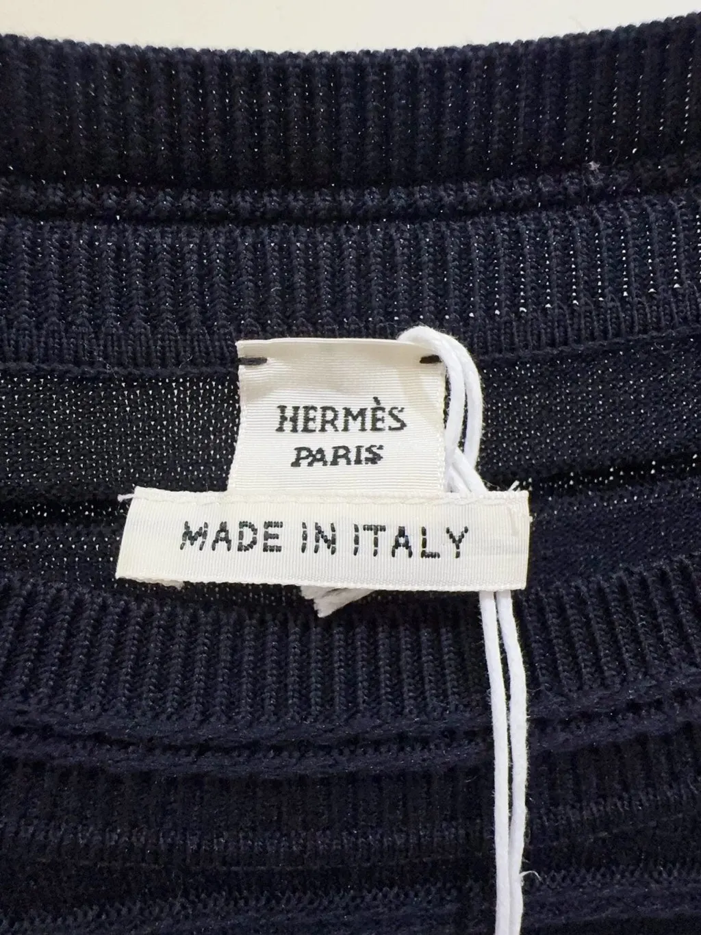 Hermès Black Silk Top Black Silk Never worn, with tag - Back View