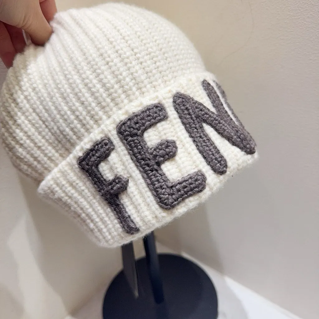 Fendi Wool Hat MultiColor Wool Never worn, with tag - Inside View