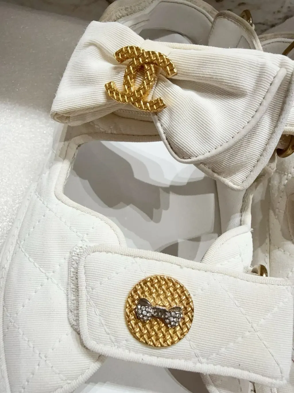 Chanel White Fabric Sandals White Very good - Model View