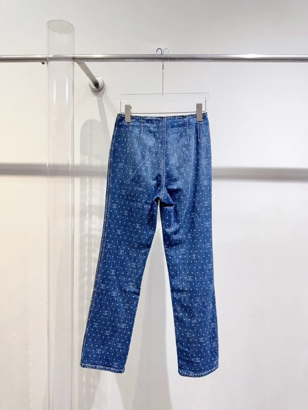 Chanel Denim Jeans MultiColor Denim Very good - Model View