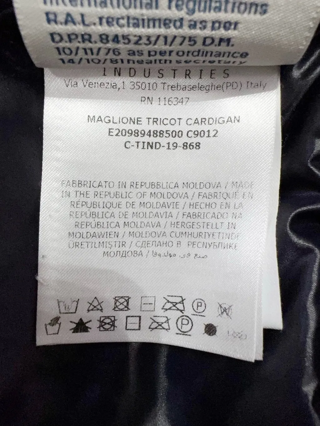 Moncler Black Polyamide Coat Black Polyamide Very good - Model View