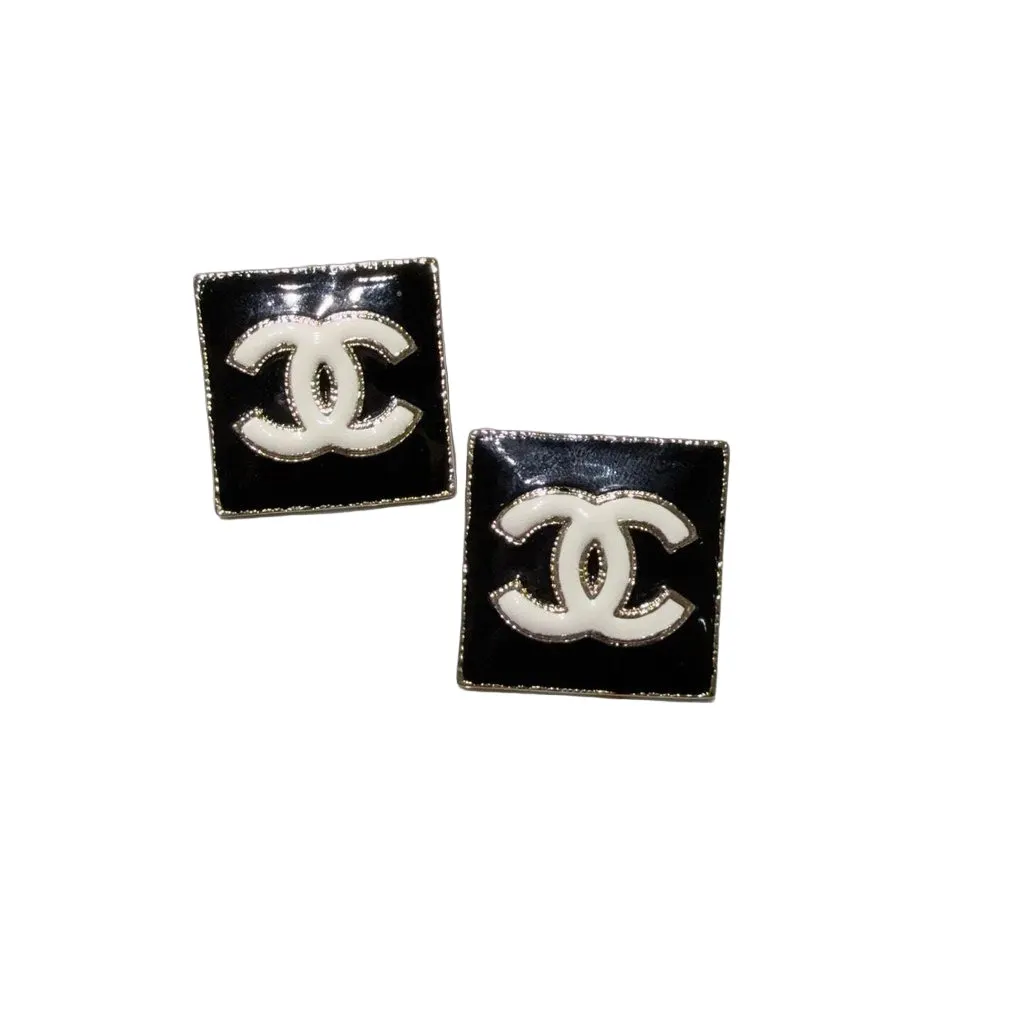 Chanel Metal Earrings MultiColor Metal Very good - Front View