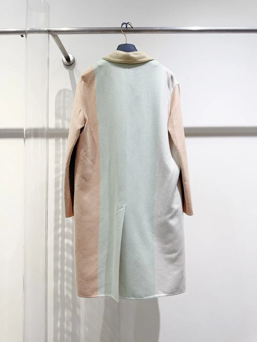 Hermes Cashmere Coat MultiColor Cashmere Never worn, with tag - Model View