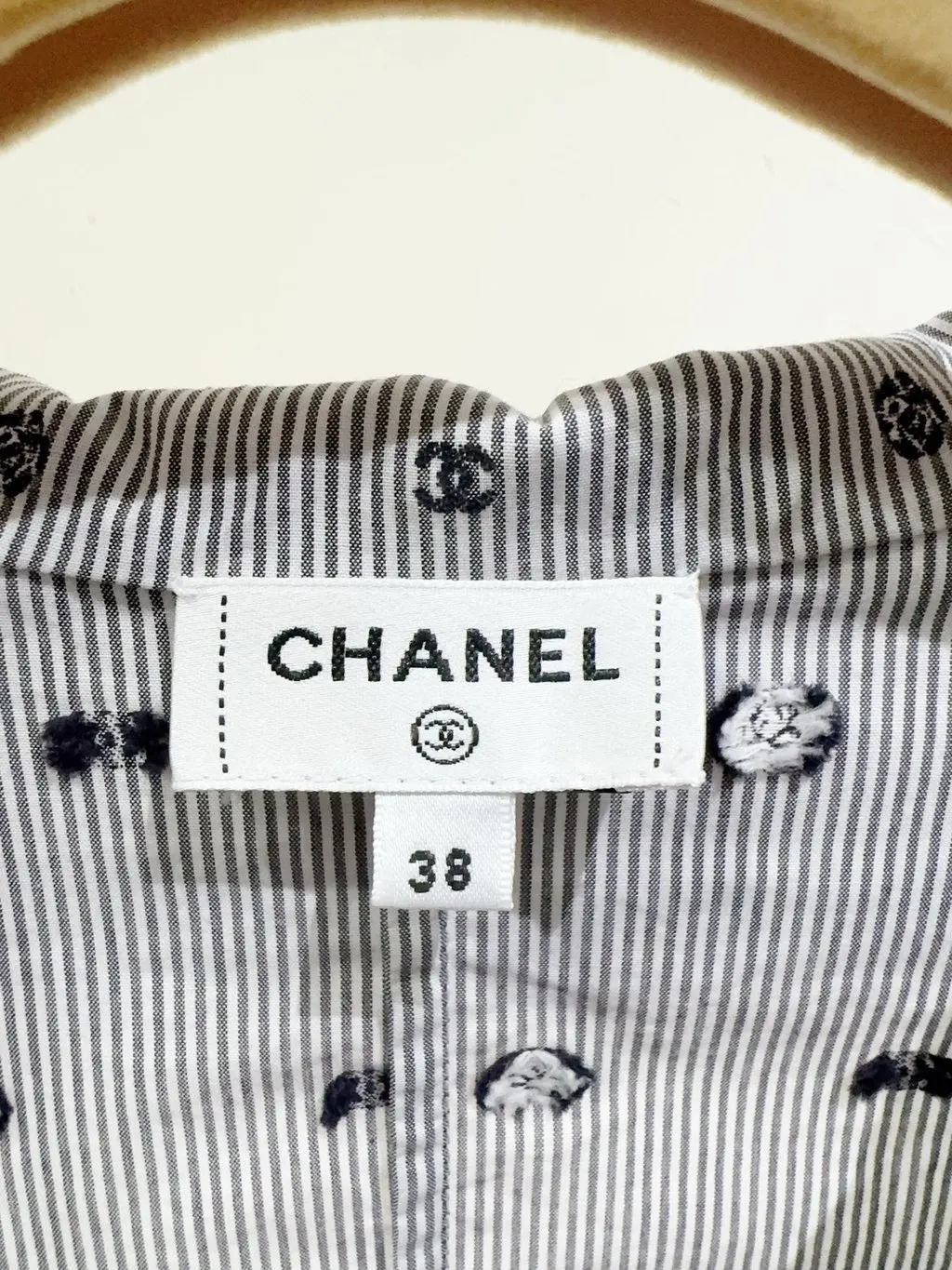 Chanel Tweed Top MultiColor Tweed Very good - Inside View